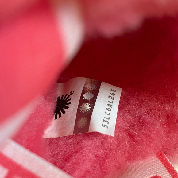 UGG Fluff Yeah Slide Poppy In Strawberry Sorbet - Picture 6 of 7
